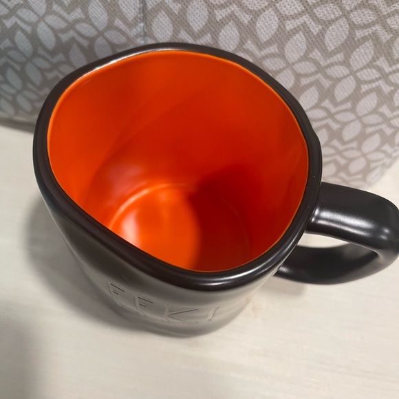 Eek! Halloween coffee mug - Picture 2 of 3